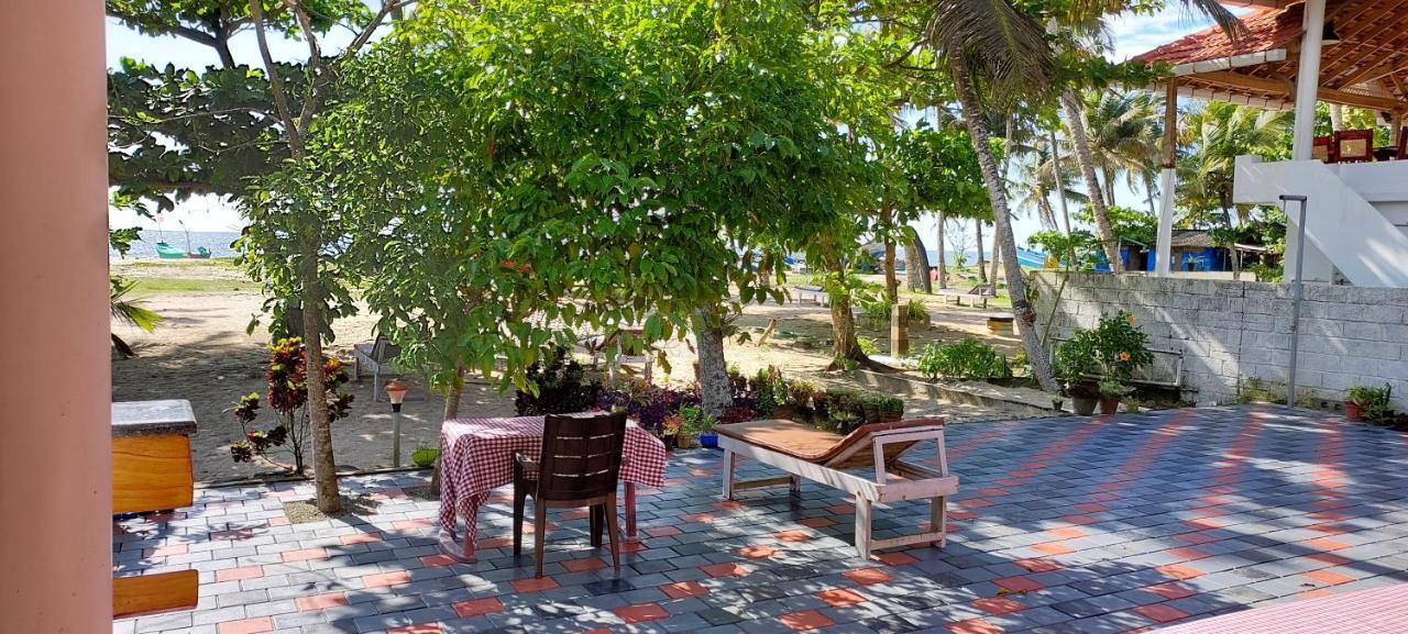 Marari Anna Beach Villa Mararikulam Exterior foto