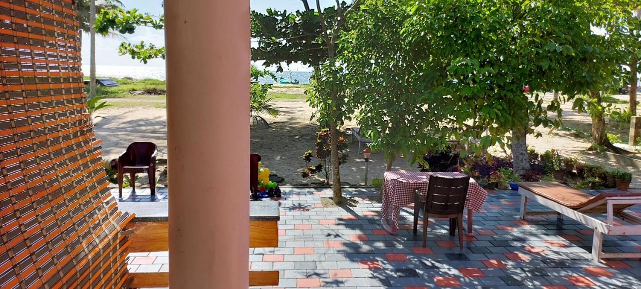 Marari Anna Beach Villa Mararikulam Exterior foto